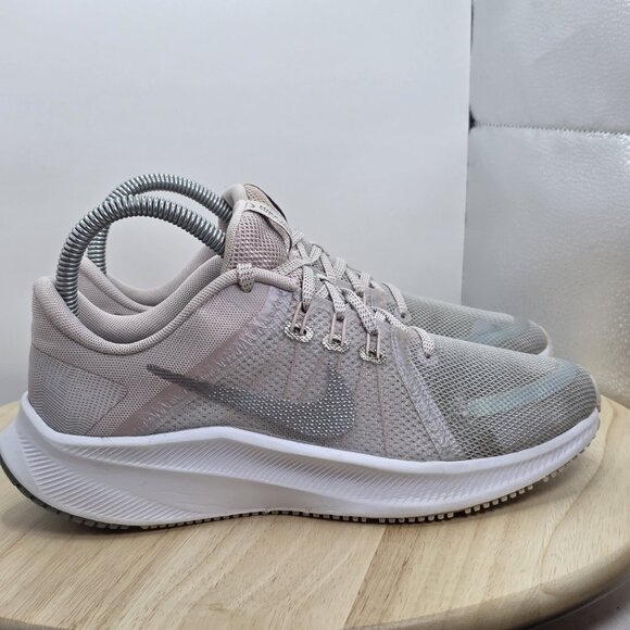 NIKE Quest 4 Premium Women's Size 7 Gray Pink Running Shoes Sneakers DA8723-002 - Picture 3 of 9